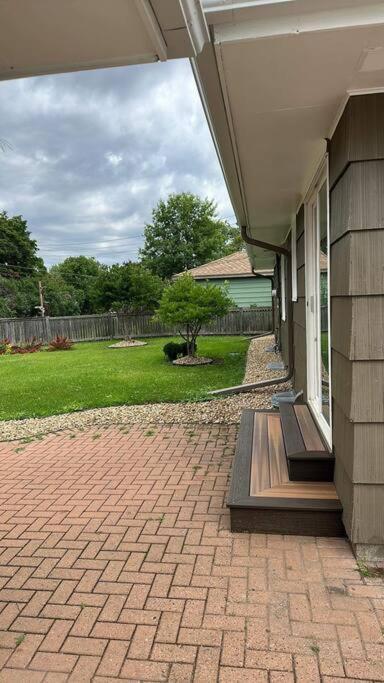 Beautiful Luxury Home Freshly Renovated With Big Yard, Seating & Grill Pad Cottage Grove Zewnętrze zdjęcie